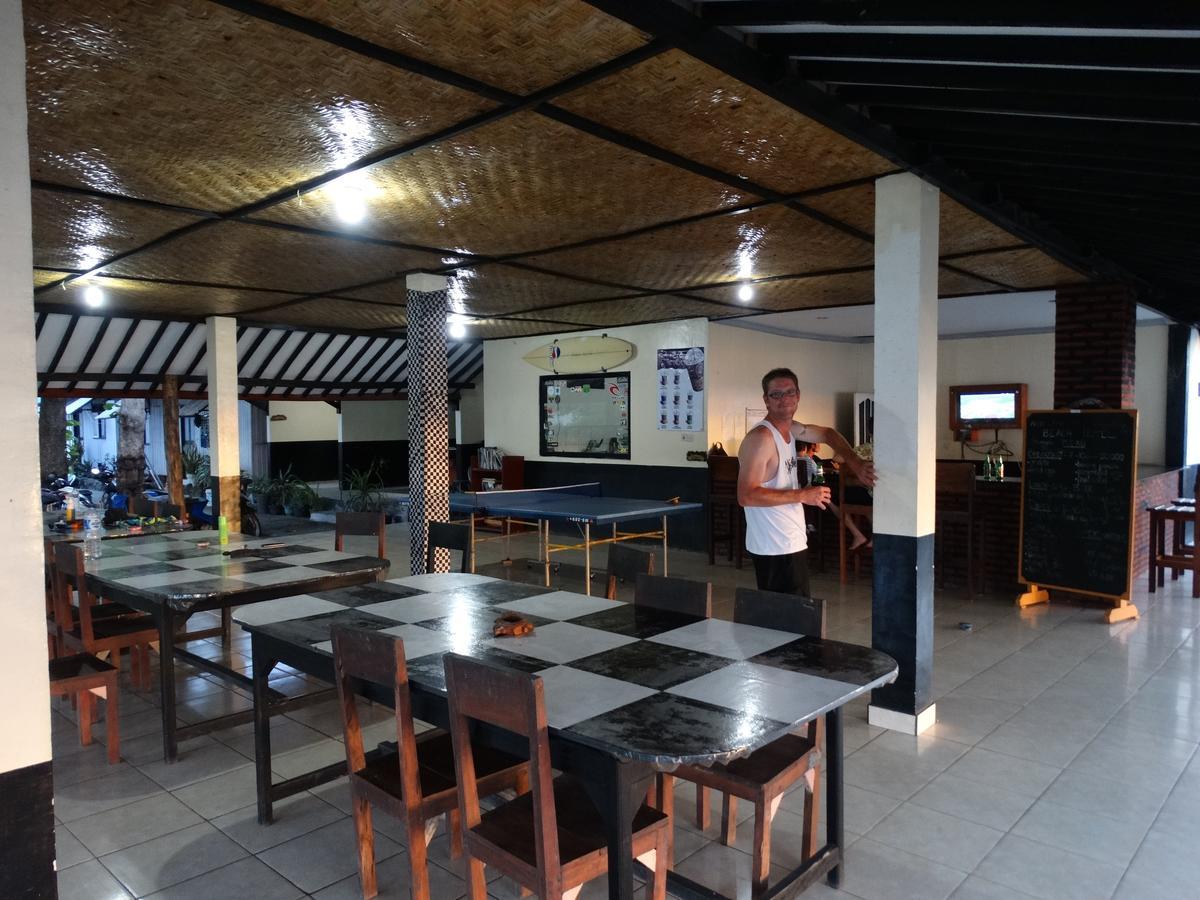 Rantung Beach Hotel Sumbawa Besar Exterior foto