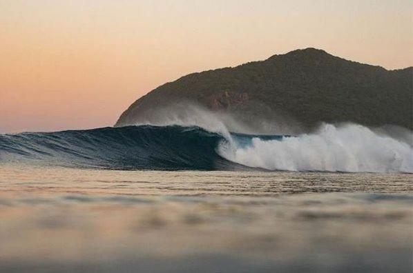 Rantung Beach Hotel Sumbawa Besar Exterior foto